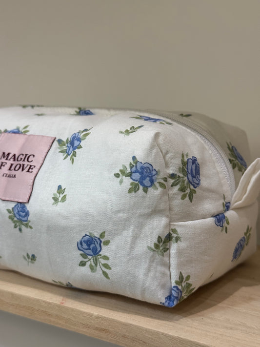 Beauty Case - Media - rose blu