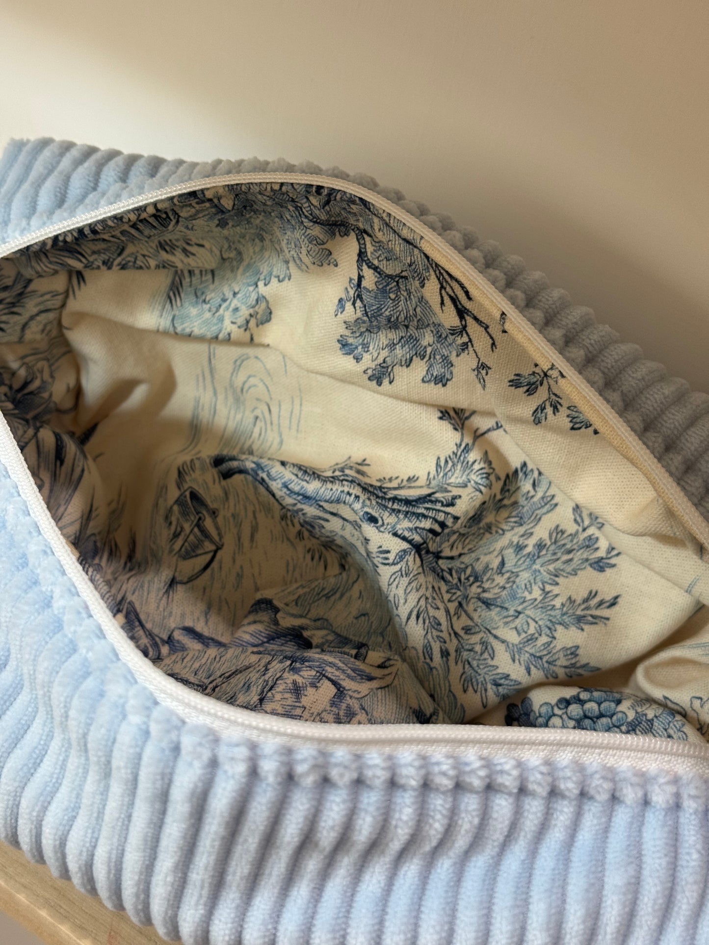 Beauty Case Azzurro costine velluto - Large