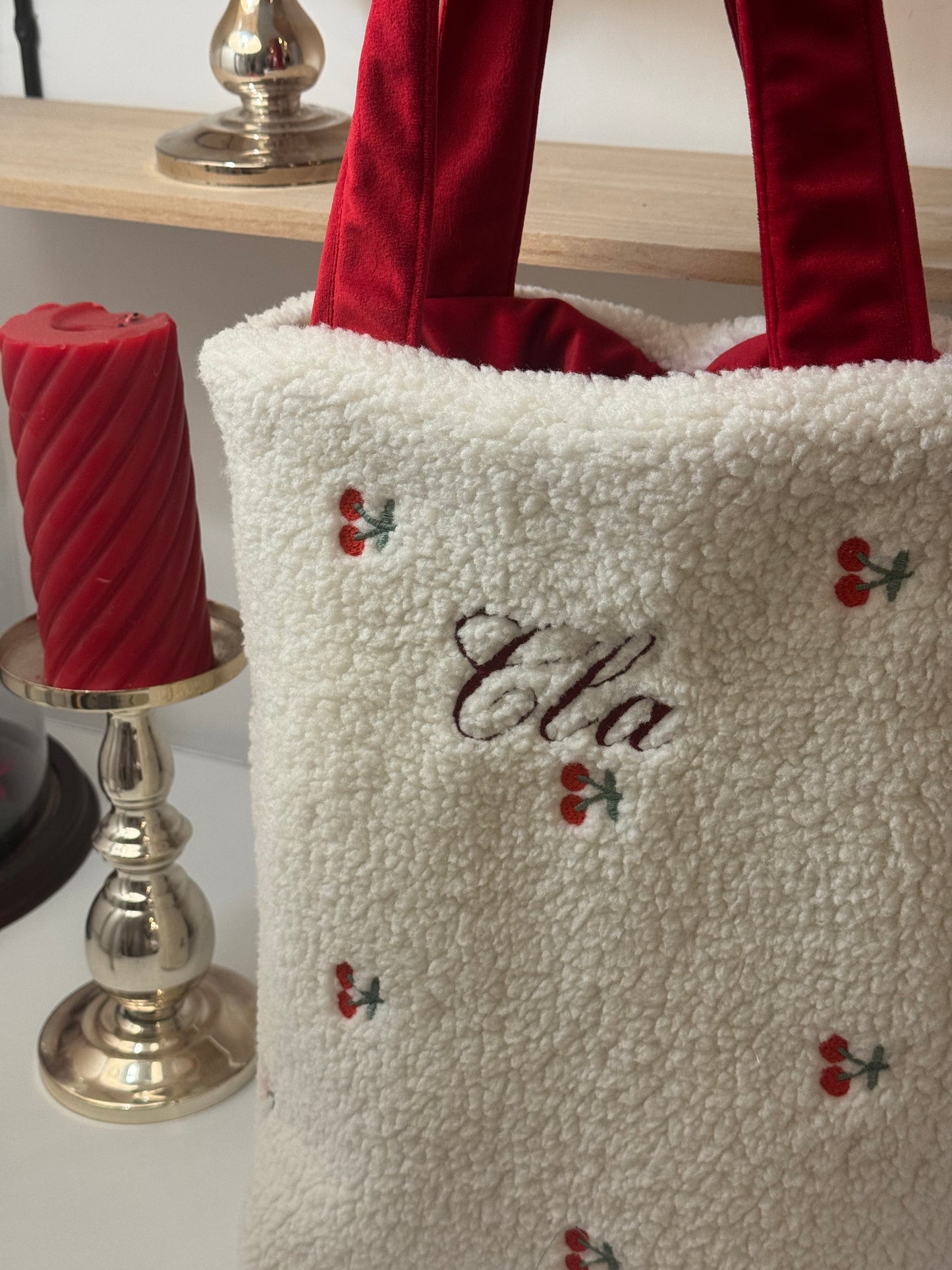 .RICAMO PERSONALIZZATO